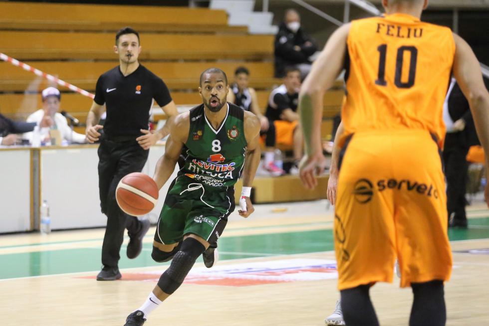 David Cubillan le ganó el duelo a Michael Carrera en la LEB Oro