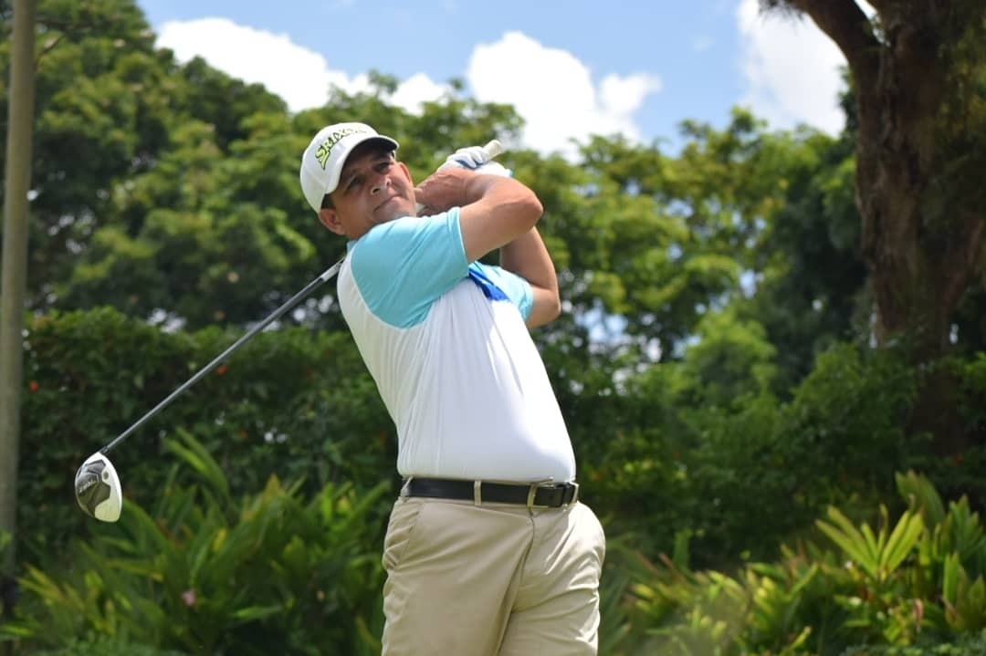 Richard Rojas campeón en regreso de profesionales del golf venezolano a las canchas