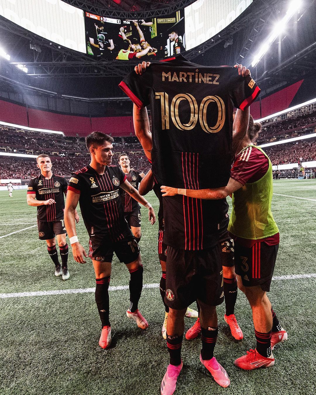 Josef Martínez se consiguió su gol número 100 en la MLS