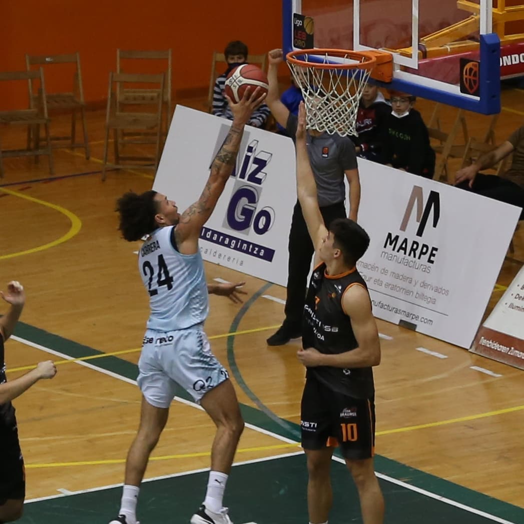 Michael Carrera inlcuido en el quinteto ideal de la semana en la LEB Oro