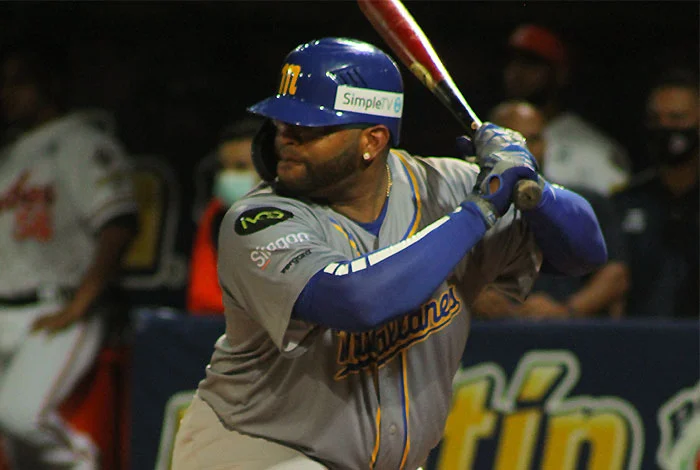 Magallanes superó a Caribes y sumó su décimo triunfo al hilo