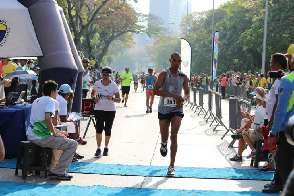 Maratón Caracas 42K avanza a pie firme
