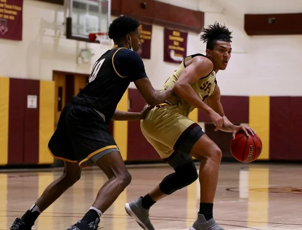 Osbel Caraballo arrancó con todo una nueva temporada en la NCAA D-2