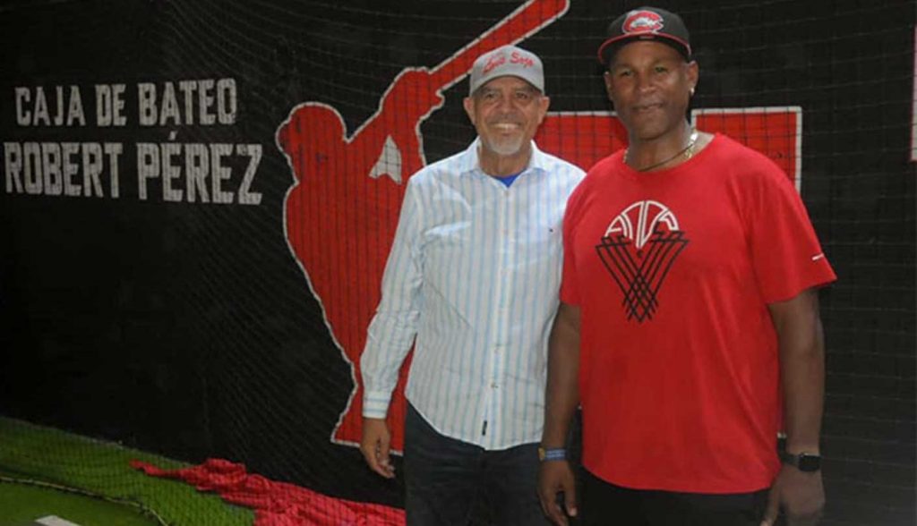 Robert Pérez y Luis Sojo recibieron emotivo homenaje
