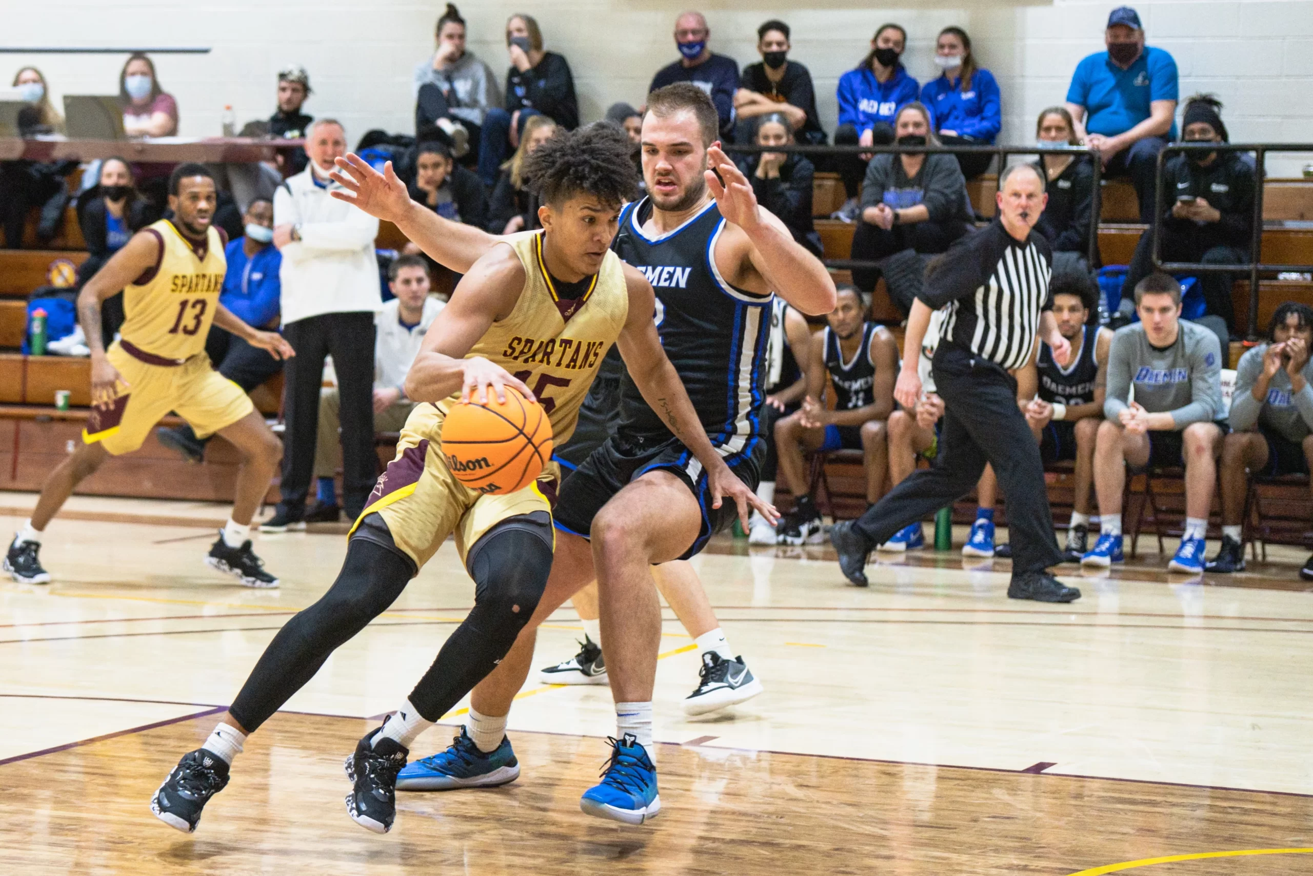 NCAA: Osbel Caraballo y Néstor Daboin registraron doble-doble