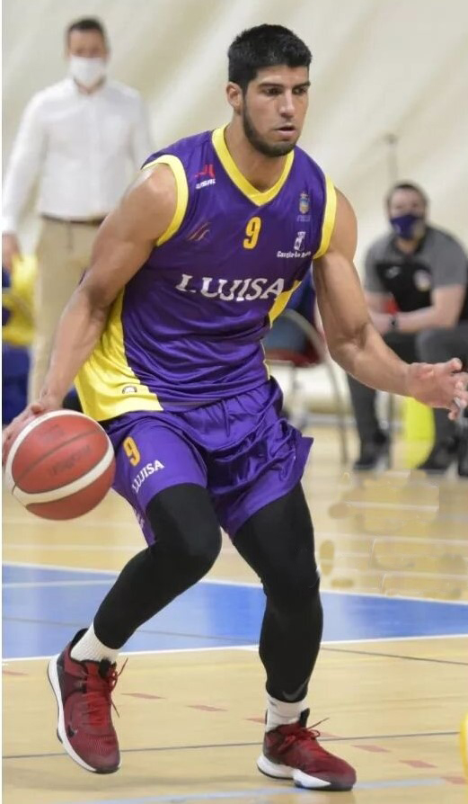 Luis Valera lideró triunfo del Guadalajara Basket