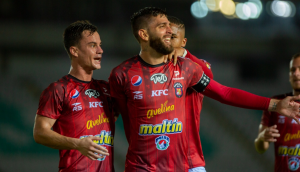 El Rojo Remontó y ganó en Cachamay 